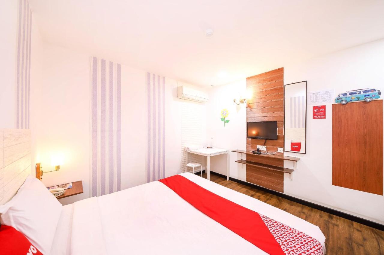 Oyo 43963 T Signature Hotel Petaling Jaya Ngoại thất bức ảnh