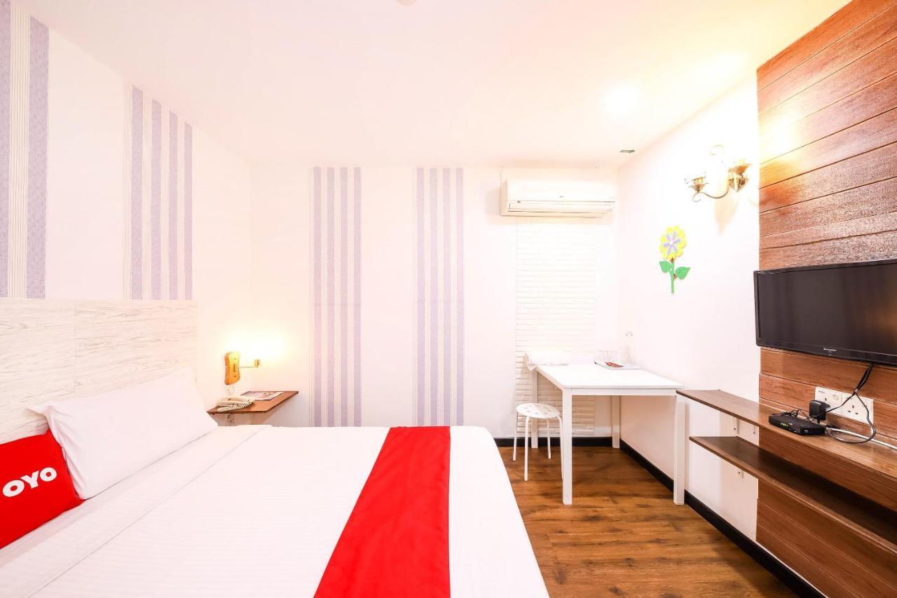 Oyo 43963 T Signature Hotel Petaling Jaya Ngoại thất bức ảnh