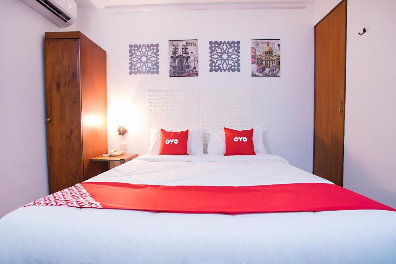 Oyo 43963 T Signature Hotel Petaling Jaya Ngoại thất bức ảnh