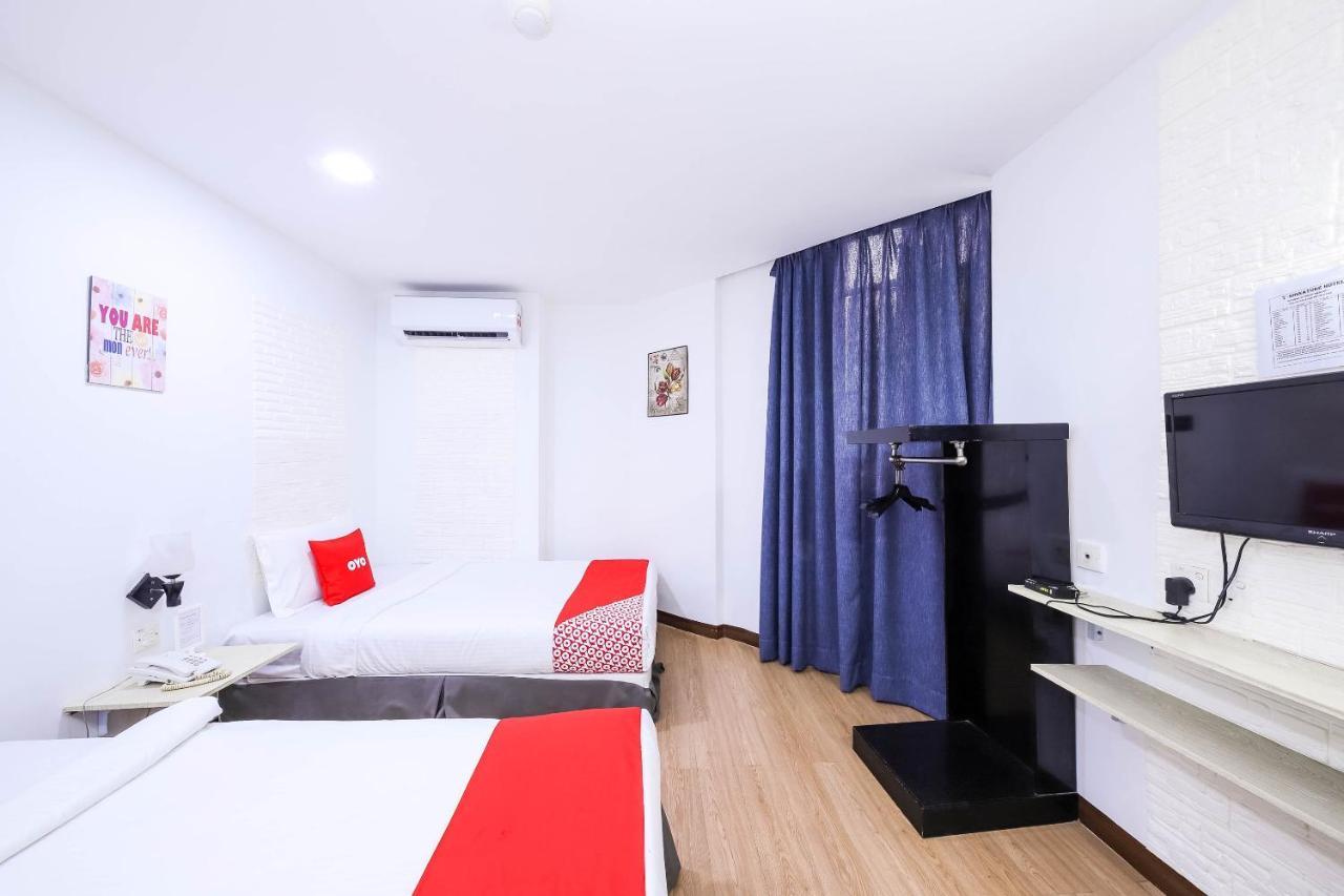 Oyo 43963 T Signature Hotel Petaling Jaya Ngoại thất bức ảnh