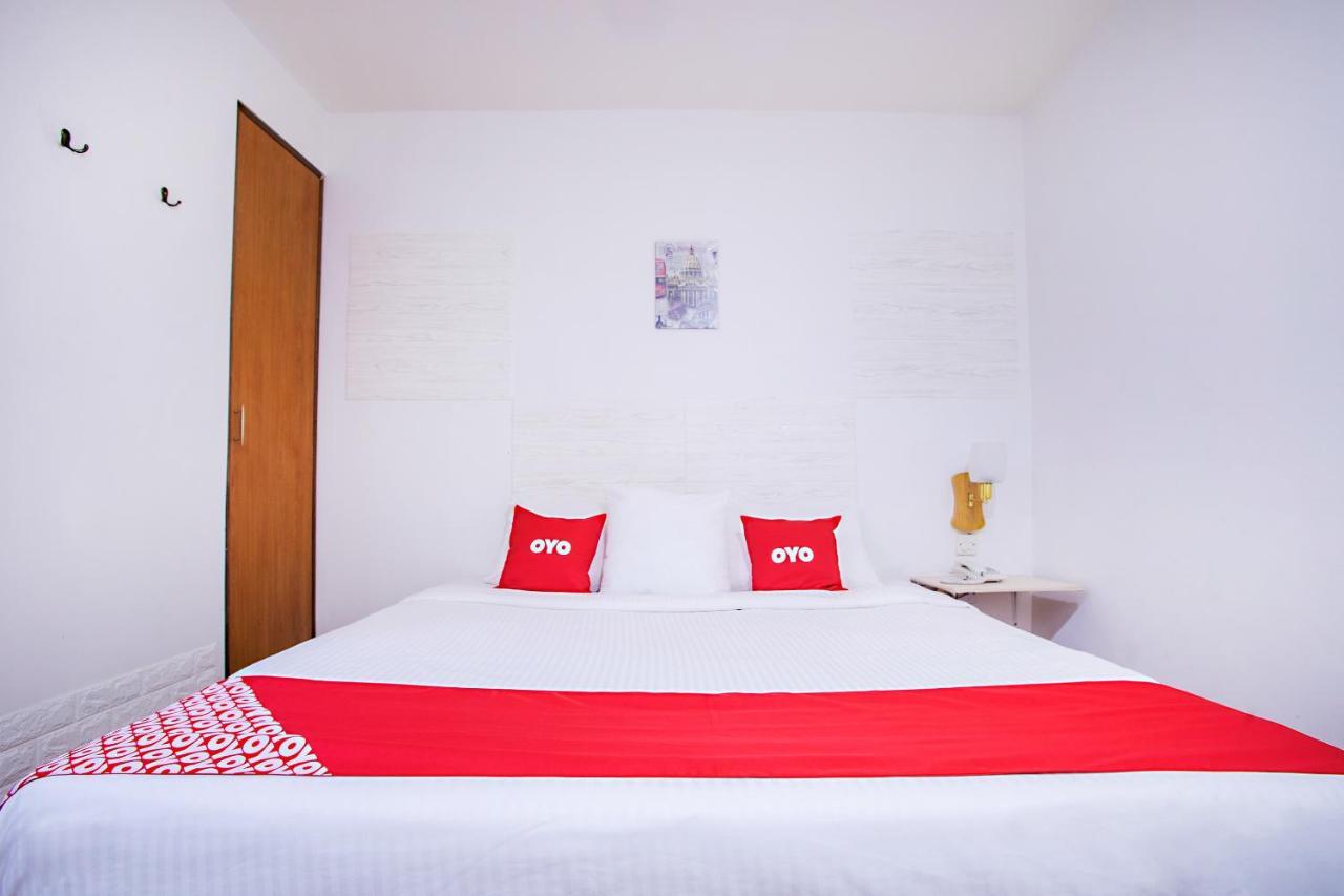 Oyo 43963 T Signature Hotel Petaling Jaya Ngoại thất bức ảnh