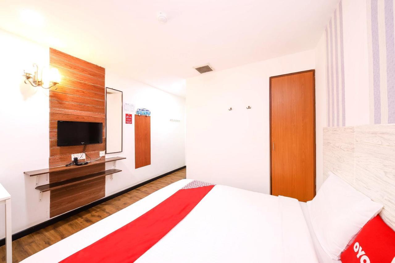 Oyo 43963 T Signature Hotel Petaling Jaya Ngoại thất bức ảnh