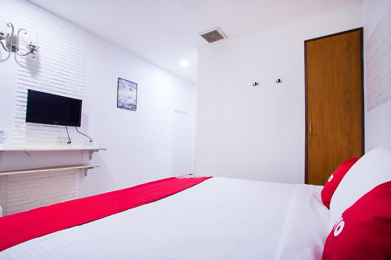 Oyo 43963 T Signature Hotel Petaling Jaya Ngoại thất bức ảnh