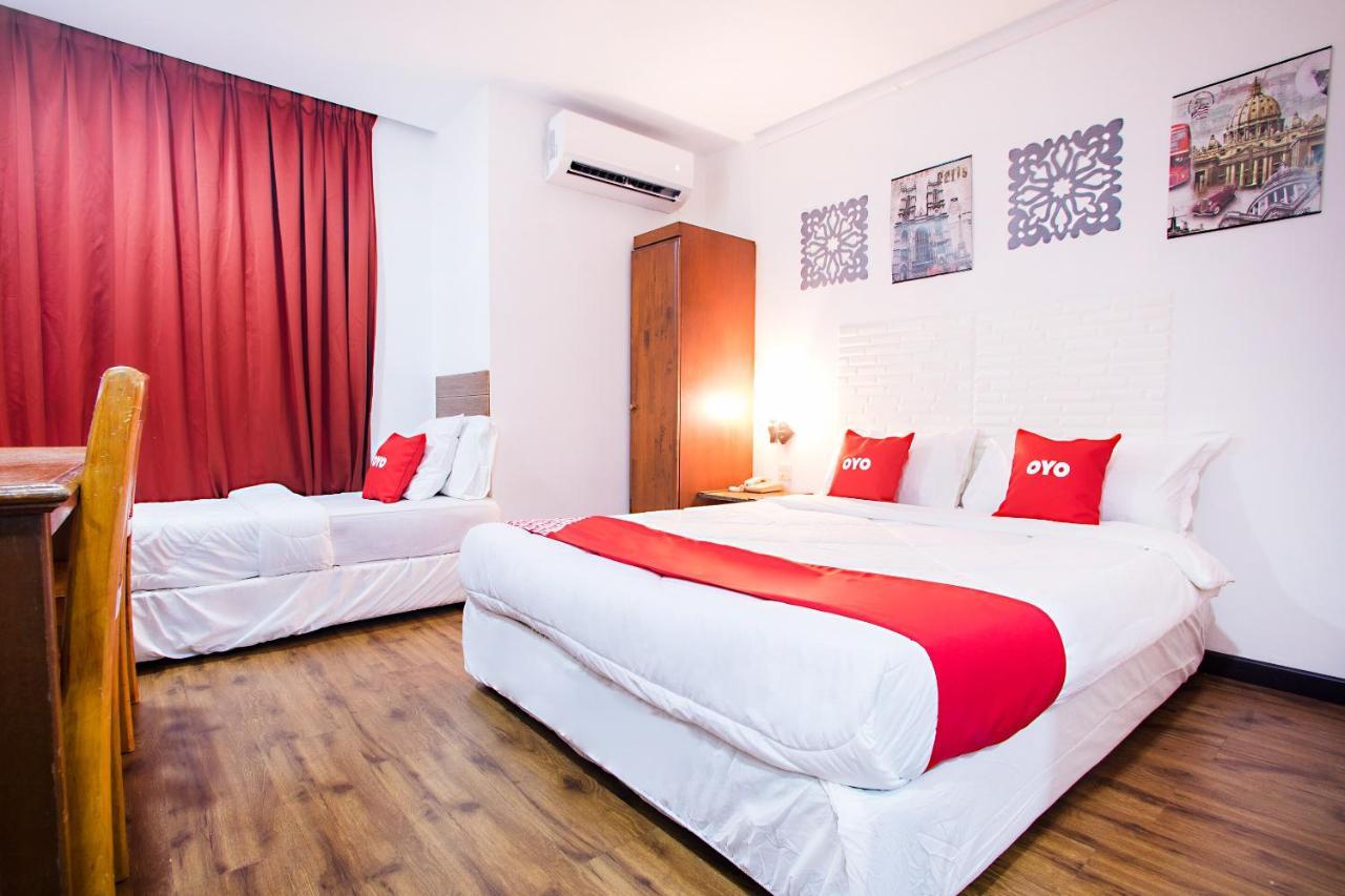 Oyo 43963 T Signature Hotel Petaling Jaya Ngoại thất bức ảnh