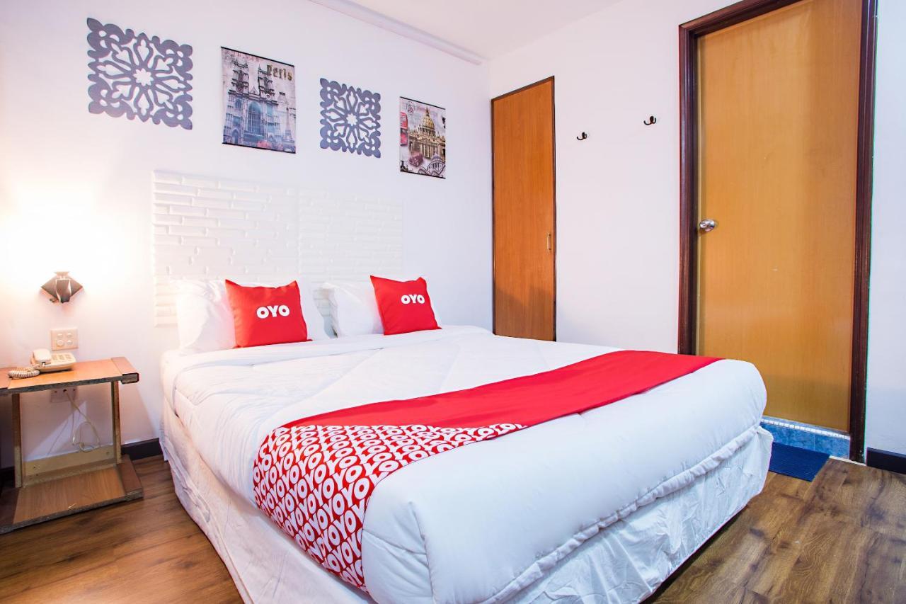 Oyo 43963 T Signature Hotel Petaling Jaya Ngoại thất bức ảnh