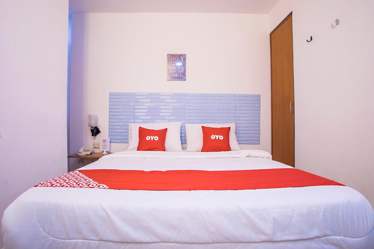Oyo 43963 T Signature Hotel Petaling Jaya Ngoại thất bức ảnh