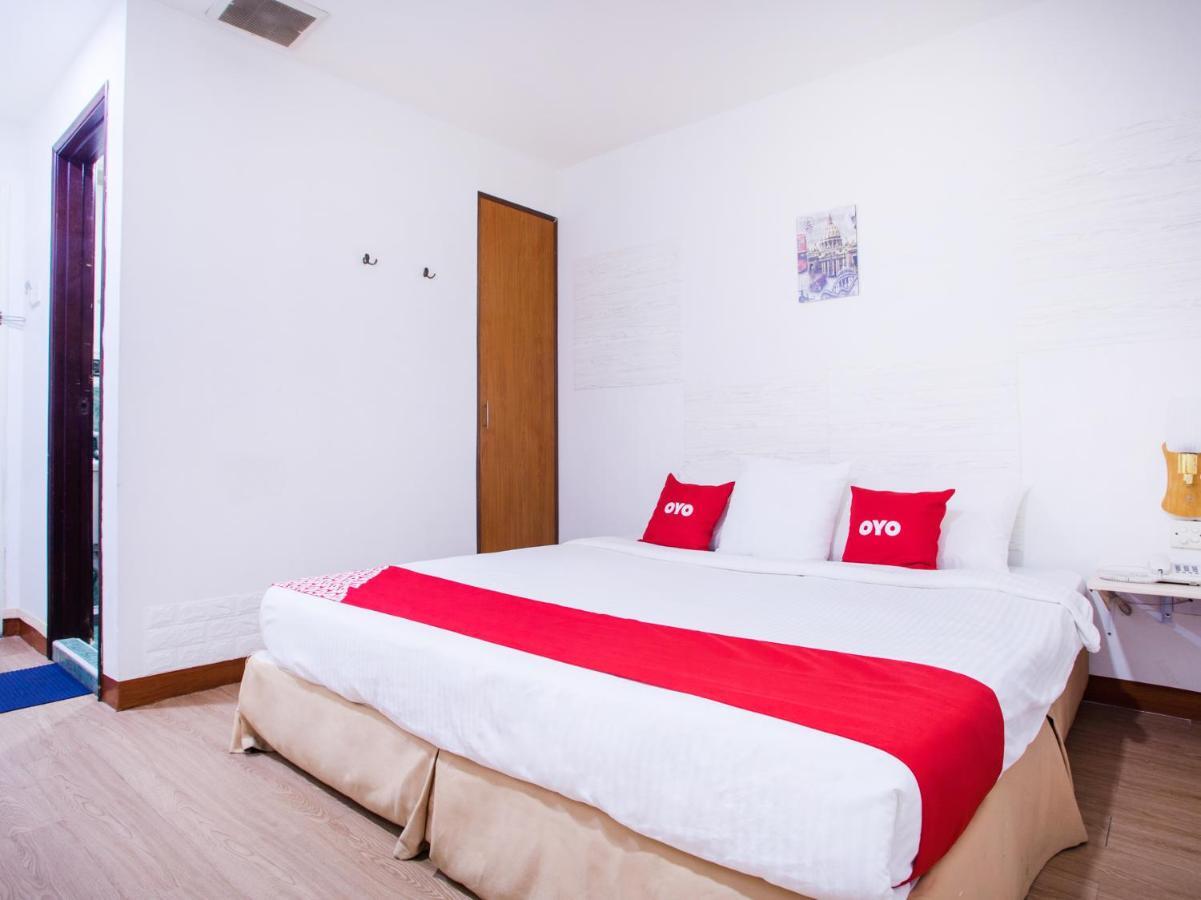 Oyo 43963 T Signature Hotel Petaling Jaya Ngoại thất bức ảnh